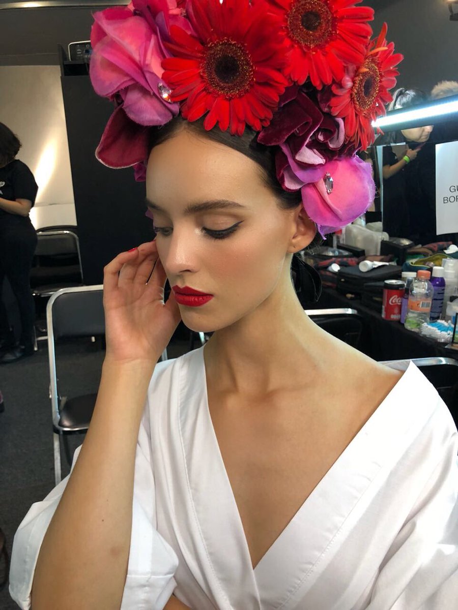 MissCdMx1's tweet image. ❤️ VIVA MÉXICO❤️
@VanessaPoncedeL Dolce &amp;amp; Gabbana Alta Moda Alta Sartoria Mexico City ❤️❤️❤️❤️🇲🇽 @dolcegabbana #DGLovesMexico #NewIcon #NewIconModels #FashionModel #FashionShow #Runaway