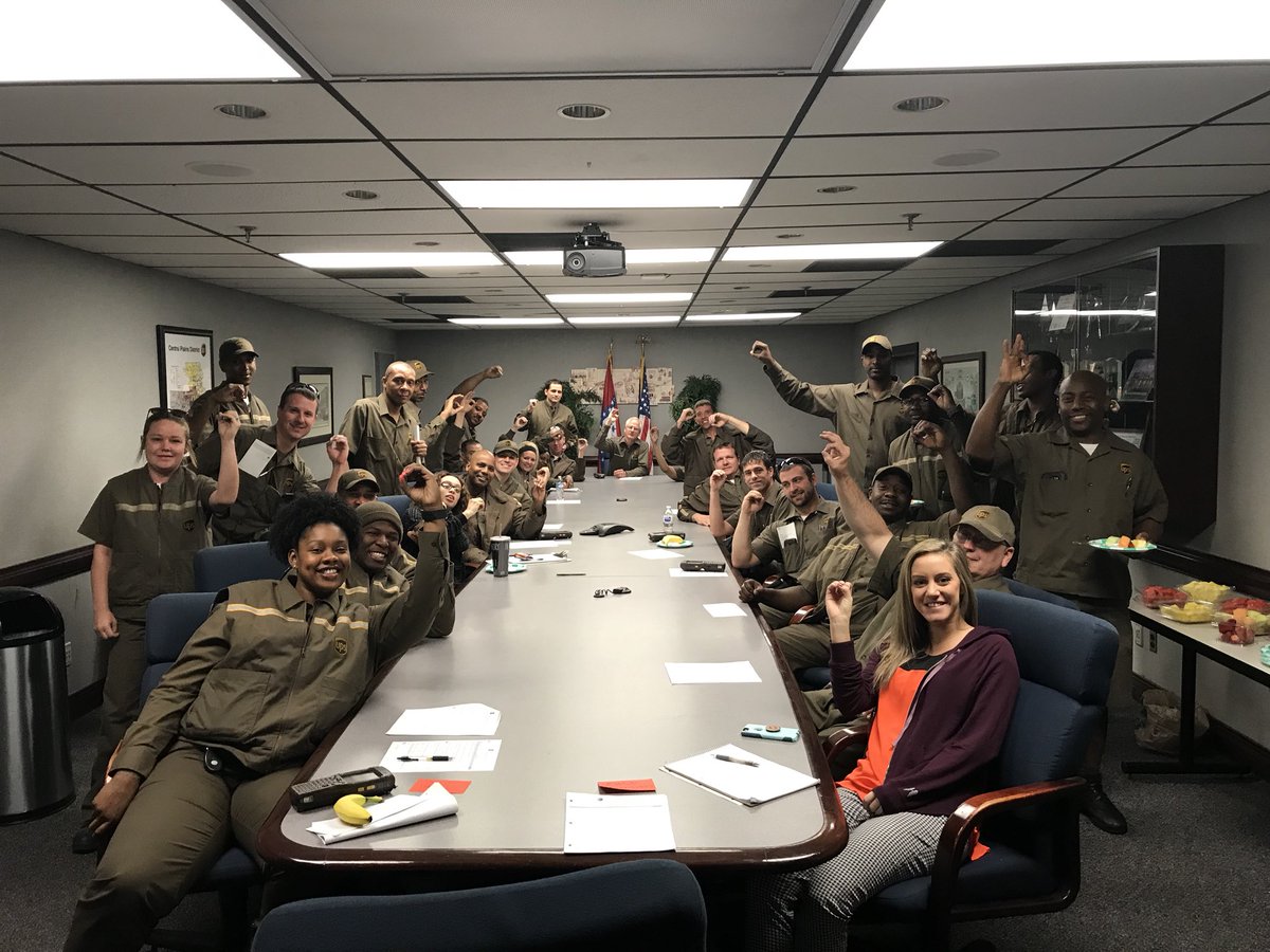 VinnyMUPSer's tweet photo. This is what a “0” injuries in 2018 Safety Committee Meeting looks like ! Congrats to Little Rock West for going injury free YTD...💪🏿👌🏿...#throwin’upthe0 #checkoutthefruit @quentinups @CP_UPSers @ExperienceUPS @lenox_bryan @kma2910 https://t.co/Mdx4M7Bnqb