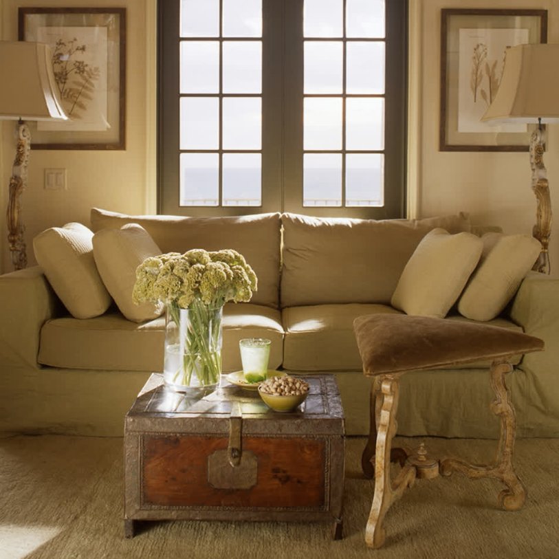 _susanferrier's tweet photo. The style of a coffee table is only limited by your imagination. #SusanFerrier #coffeetable #homedecor #interiorinspo #repurpose https://t.co/0JzSbn1a0N