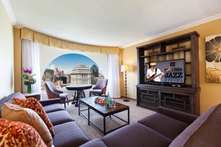 Chateau Champlain tweet media