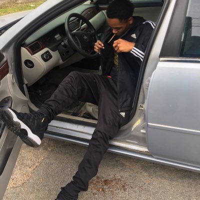 runitupdave_'s tweet photo. #NewProfilePic https://t.co/oacV8X7FKv