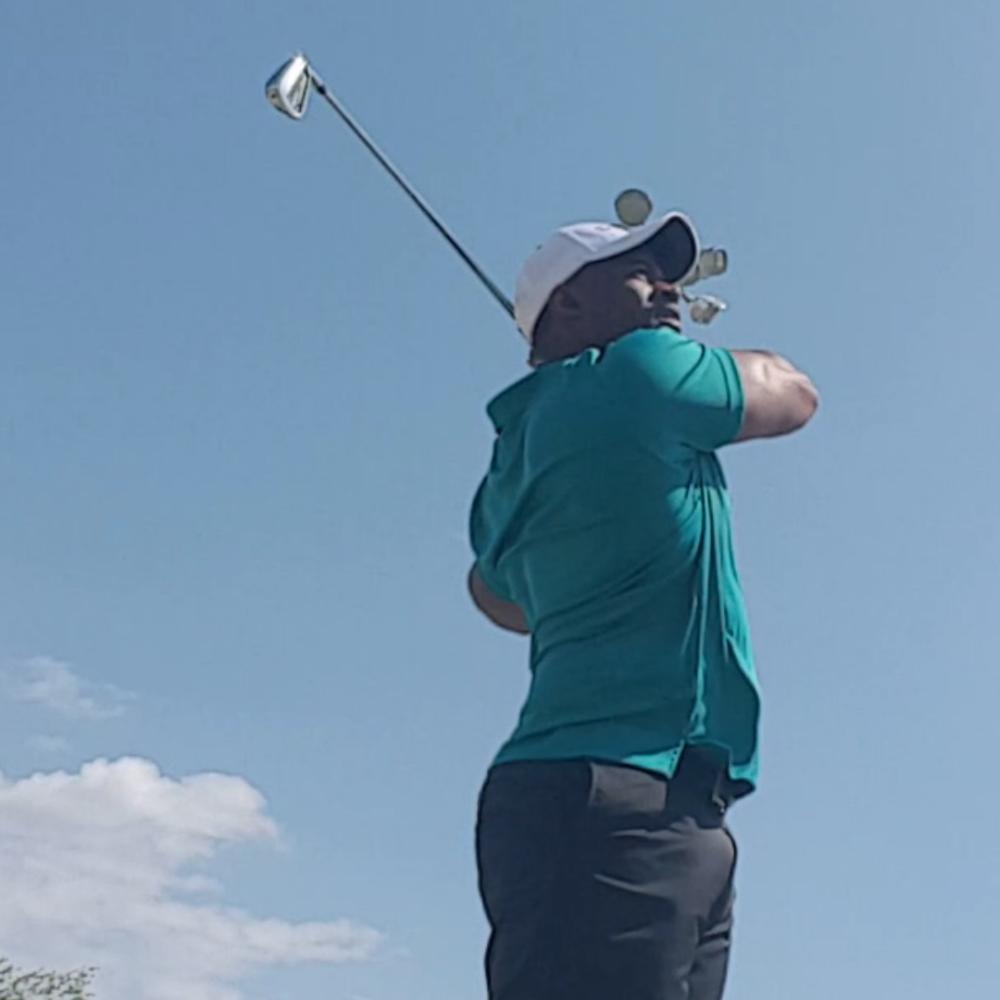 halfcraig_brown's tweet photo. Dont mind me, Im just doin what I DO! 🏌🏾‍♂️⛳ @knightsplaygolf @getStealz https://t.co/gy9SCVI2mg