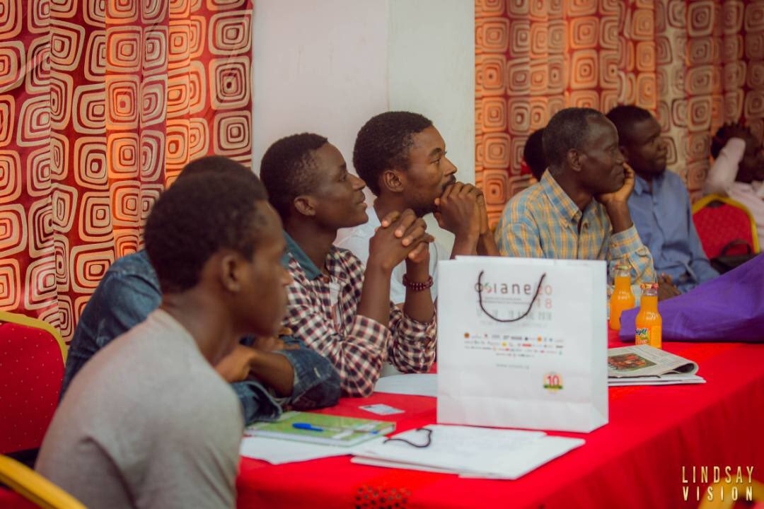 Agro1000enium's tweet photo. @BonnyMaya notre expert digital et @instant animaient l’atelier “La jeunesse au service des usages numériques pour l’agroalimentaire au Congo”. C’était également l’occasion d’annoncer la sortie prochaine de l’application Mosala au Congo 👍. https://t.co/u8TfcOf8fl