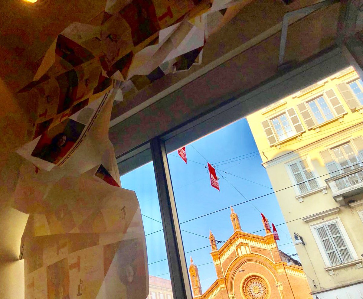 Fabriano1264's tweet photo. Oggi siamo ospiti di @fabriano_btque, nel cuore del @Brera_District per festeggiare #PULP13 il nuovo numero di @PulpJournal by @FedrigoniPapers, interamente dedicato al #design https://t.co/ygiA7O9YOl