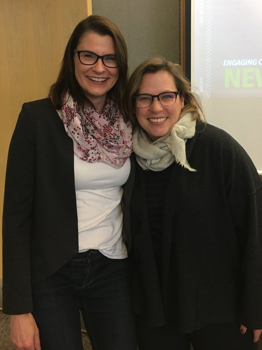 FraukeHachtmann's tweet photo. So excited to welcome Kerri Hoyt-Pack to our @FOXSportsU class today, learning about consumer behavior and audience engagement in sports. @PDXKHP #cojmc #SpringGameWeek https://t.co/ET0ZNMVuMM