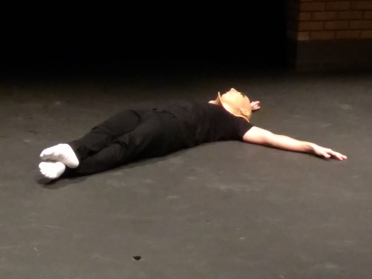 SocietyDanceRes's tweet photo. Provoking reflections about transcendence, cross-temporalities and exhausted bodies in this afternoon's performance presentations from @MilVukovic, Atabey and @emilymaydt #SDR #danceconference https://t.co/njEk4D1ofg