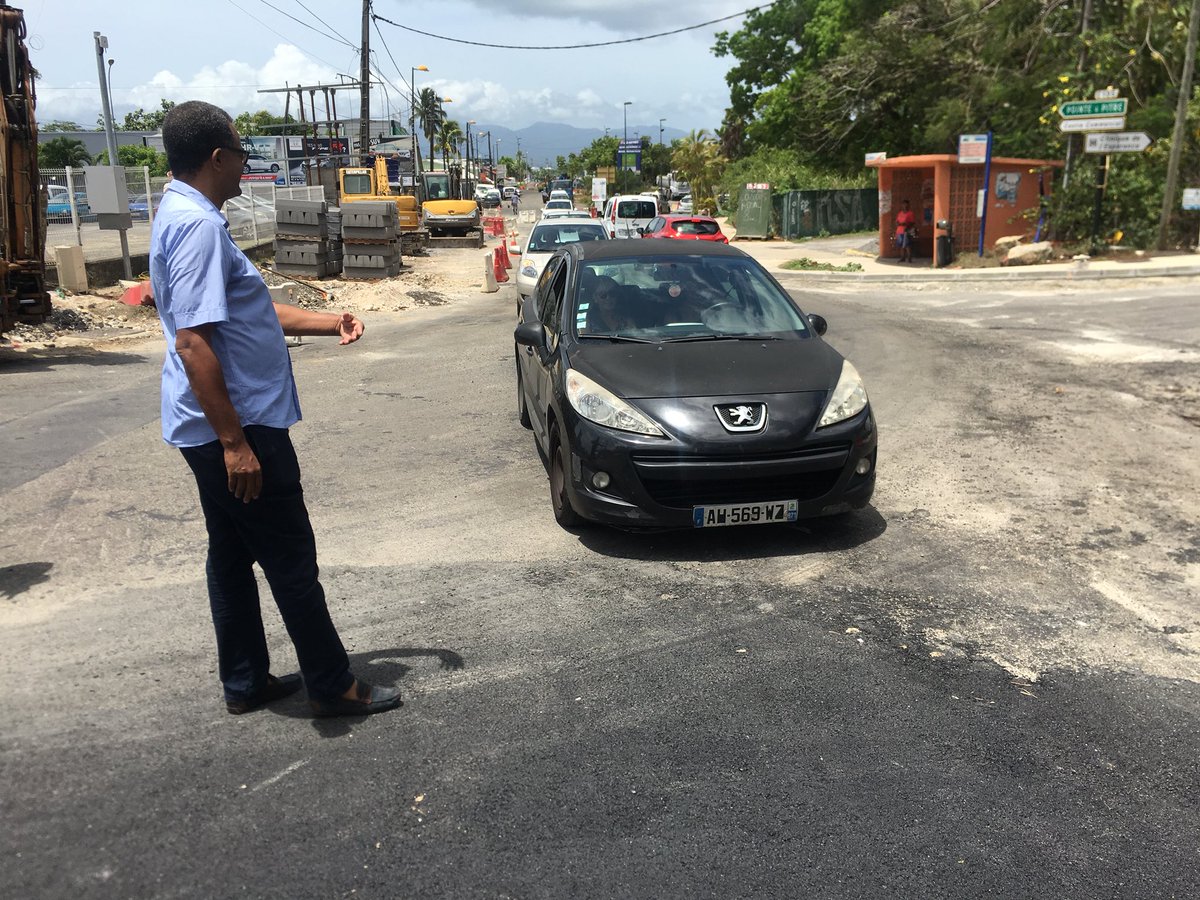 Fin des travaux de la RN5 ✌🏽 <a href="/EricJALTON/">JALTON Eric</a> a procédé à l’ouverture du tronçon #FiniLesTravaux #Wouaw