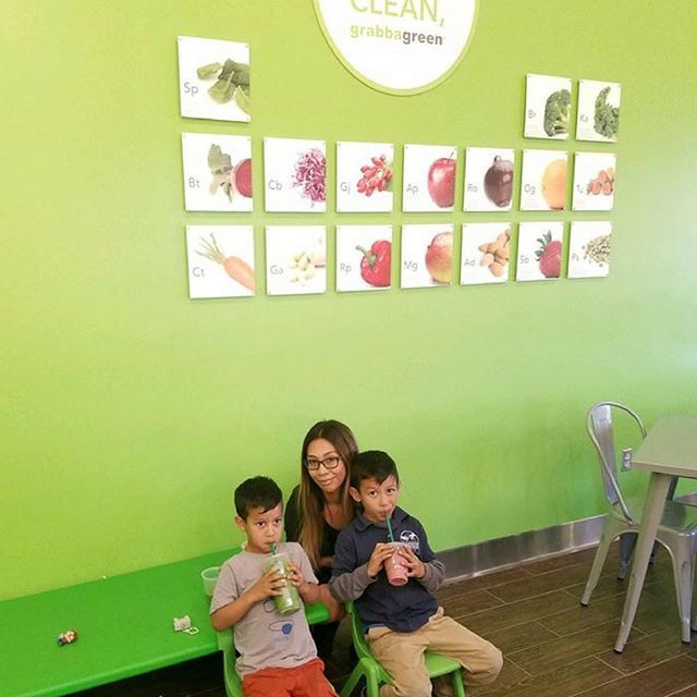 grabbagreenca38's tweet photo. GrabbaGreen is family friendly! The little ones will sure love our menu. https://t.co/we135D6qJ8 https://t.co/ChocbY54up