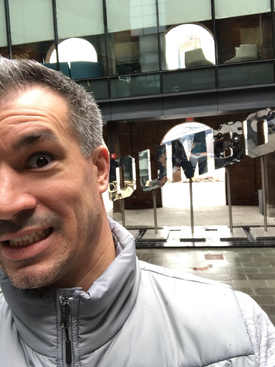 TheCopaceticKid's tweet photo. #dumboselfie https://t.co/ft0ULRTWqc