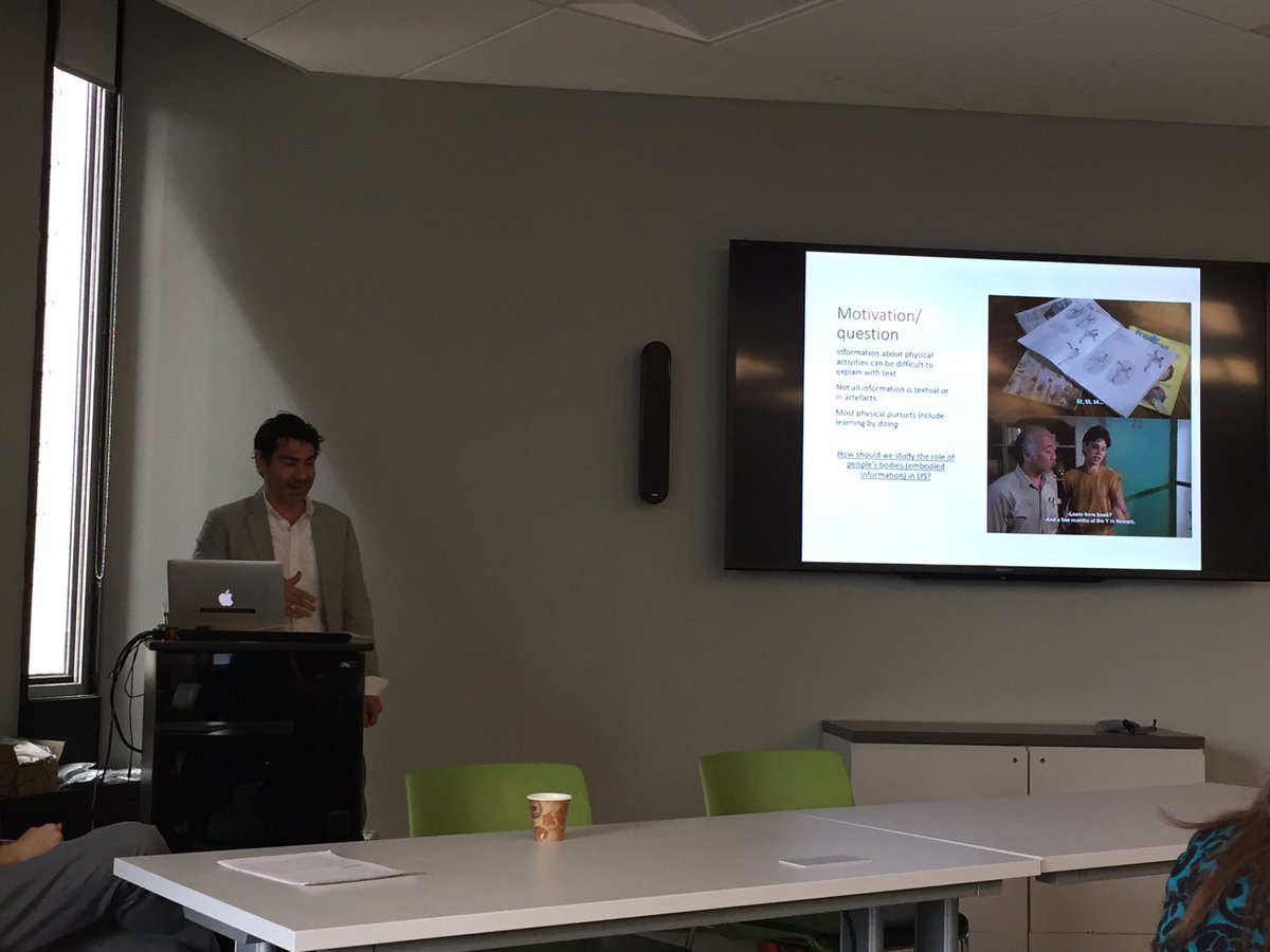 HillaryJWalker's tweet photo. Brian Griffin looks at embodied ways to study information #researchdays2018 @ischool_TO https://t.co/wrrH9tbNYO