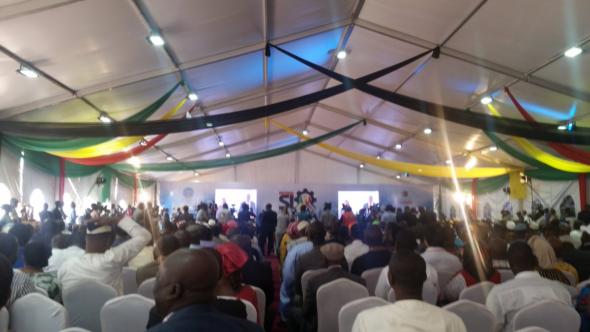 AlbertDougnon's tweet photo. Cérémonie d'ouverture du Salon International de l'industrie du #Mali au parc des expositions de #Bamako ! #SIM18 https://t.co/hdAIYes6ge