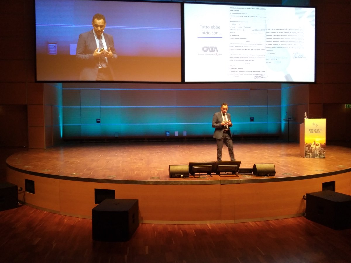 ZucchettiSpa's tweet photo. Mario Aschiero a #ZucchettiMeeting si complimenta con i partner per gli ottimi risultati raggiunti lo scorso anno e delinea gli obiettivi per il 2018, evidenziando il potenziale di crescita del business della rete grazie alle novità dell'offerta Zucchetti. #ZmeetInfinity https://t.co/gYpa8tvQgo