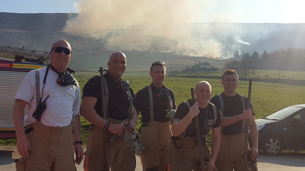 DaveDodson's tweet photo. @HeywoodFire Heywood firefighters deployed to Dovestones https://t.co/rZs4jdguzR