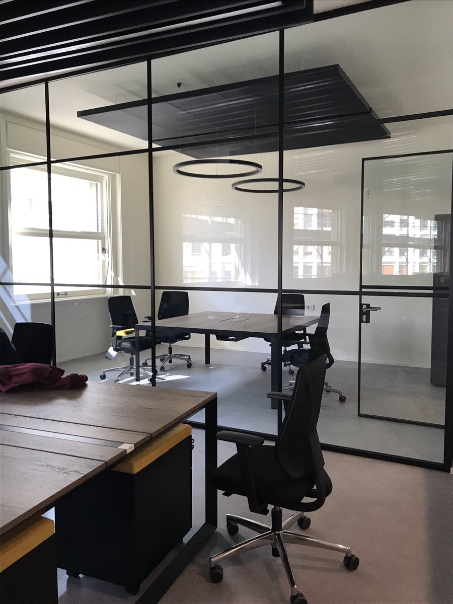 AspectaClaudia's tweet photo. ASPECTA at Furniture Fair in Milan? Not at all, before visiting the #Fuore Salone we saw Roberto from FABRIC at his latest project, the offices of Unipol Realestate at the Unipol Tower. Also on the photo: Christian from ECT, Anna from Surface Design  and #ASPECTA ONE MIDTOWN! https://t.co/3goYirf6L4