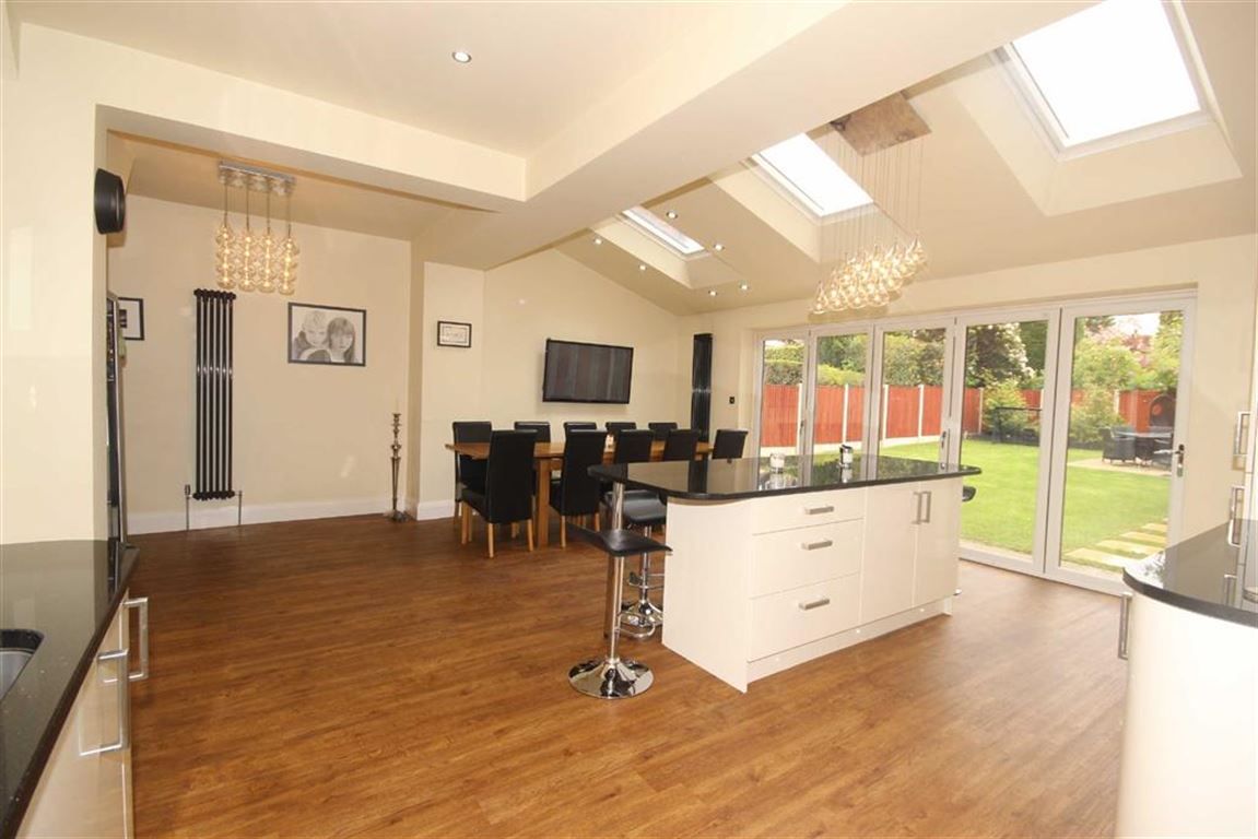 BriscombeNutterStaff tweet media