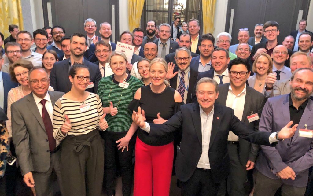 Bravo aux entreprises du #Québec qui ont participé à la #MissionCommercialeParis! Vous est leaders en innovation! #techpropre #intelligenceartificielle / Shoutout to the #QCBiz who joined us in Paris! You’re leaders in innovation! #cleantech #ai <a href="/CECanadaEurope/">Canada-Europe Economic Chamber | EU</a> @element_ai #polqc