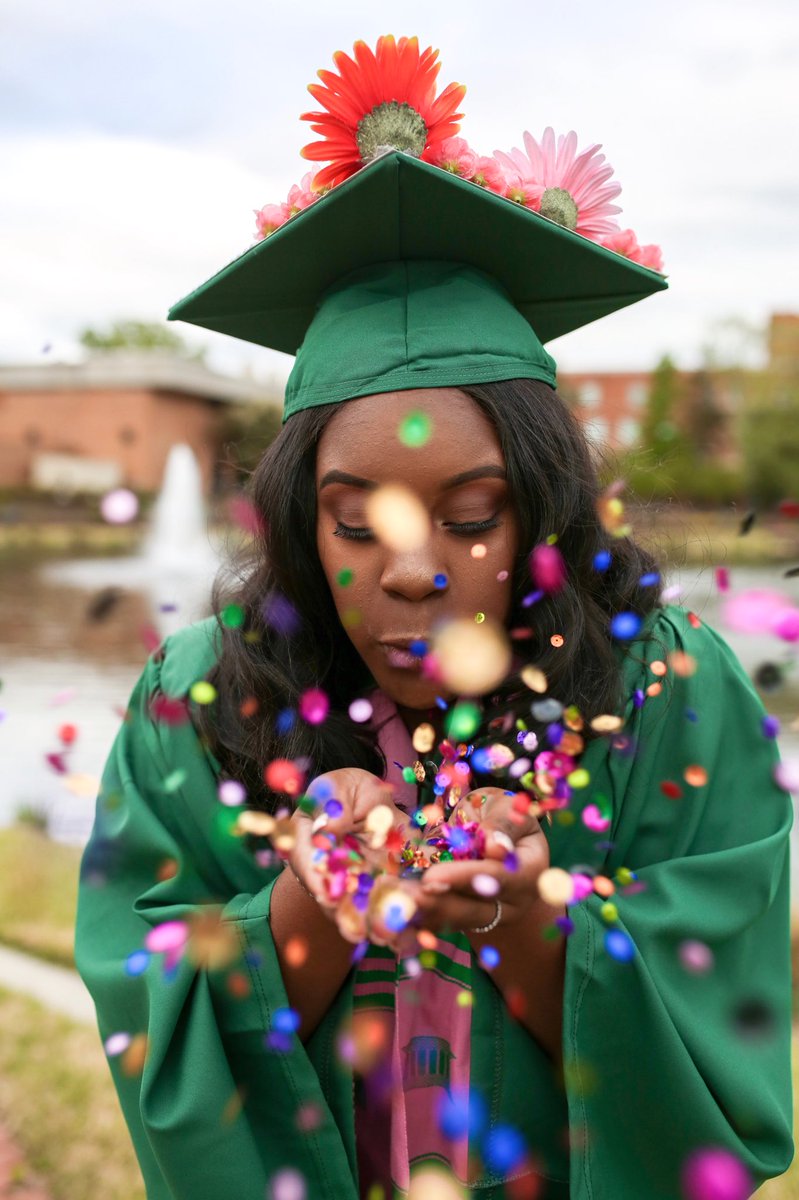 Niner_Stephanie's tweet photo. Just received a few graduation photos! #surreal #uncc18 #countdowntograduation #Future49ers #uncc22 @UNCCadmissions @unccharlotte https://t.co/H7OGhFcL0p