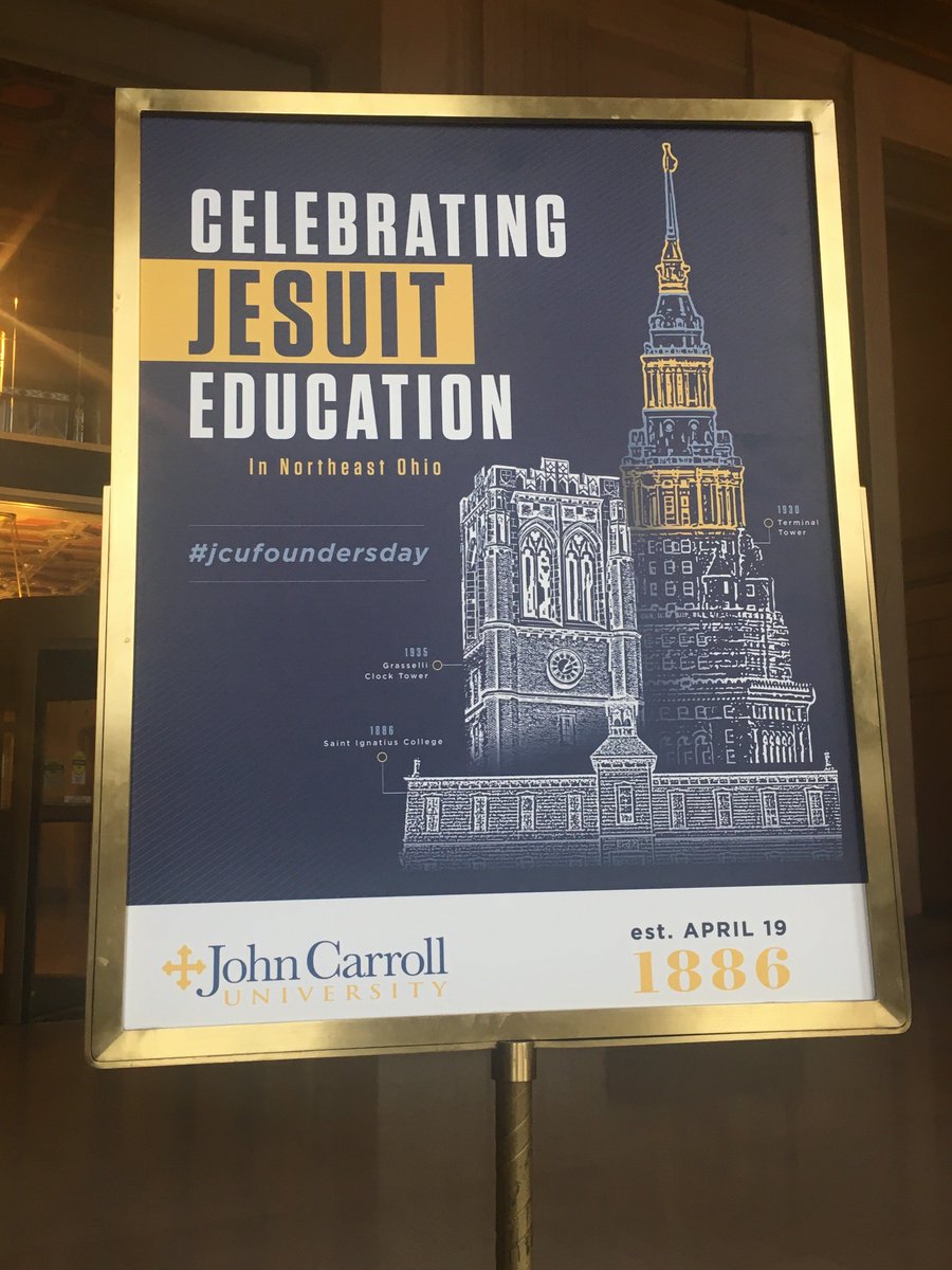 TowerLightsCLE's tweet photo. BLUE-GOLD  |  132nd anniversary of @JohnCarrollU’s founding and #JesuitEducation in #NEOH. Cleveland is home to over 21K @JCUAlumni. https://t.co/SoBENo3YSX