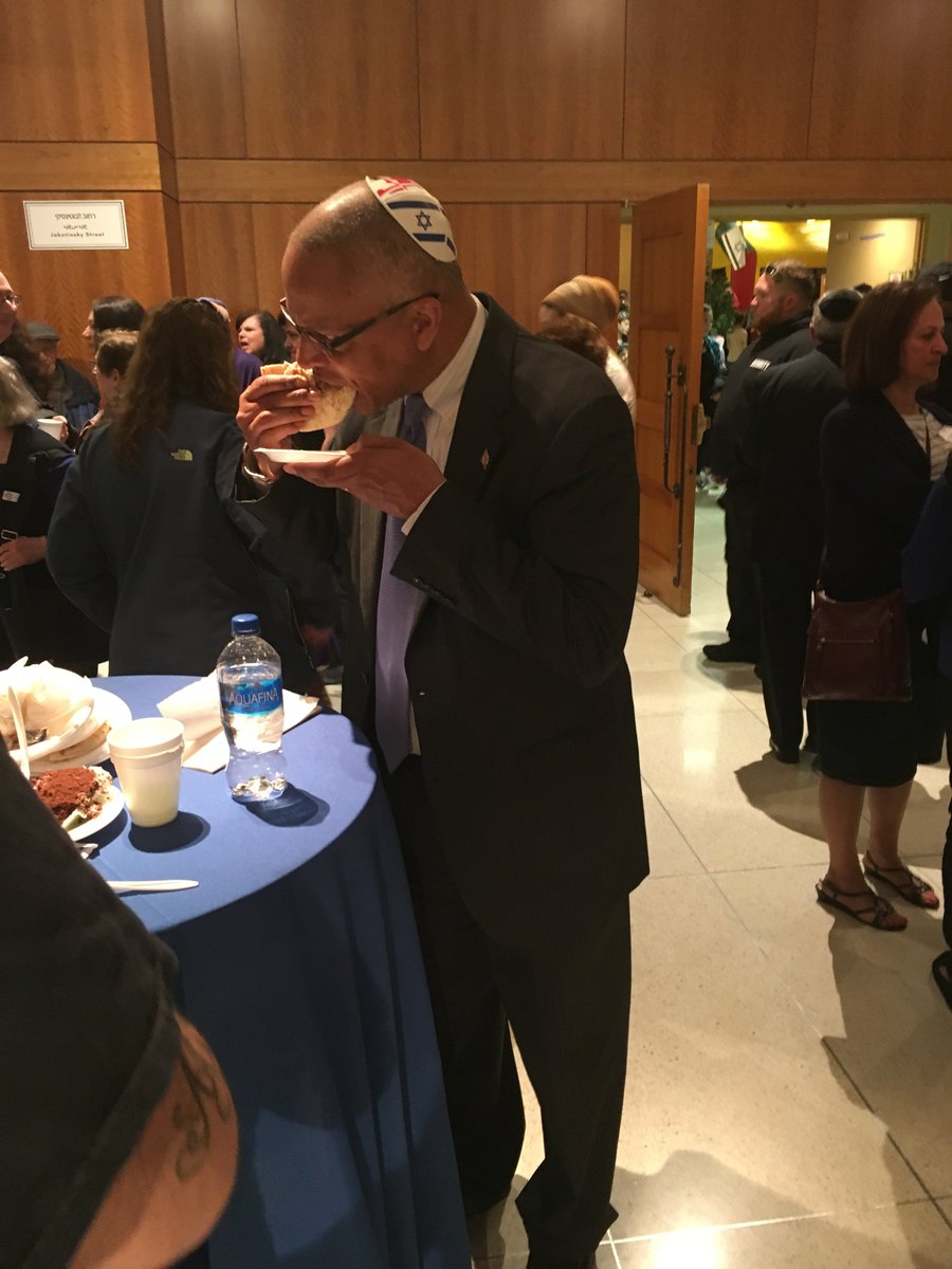 Am amazing celebration of Israel's 70th birthday on Wednesday night at <a href="/bethtfiloh/">Beth Tfiloh</a>. A special thanks to <a href="/BoydKRutherford/">Boyd Rutherford</a> for joining and highlighting Maryland's commitment to Israel. #Israel70