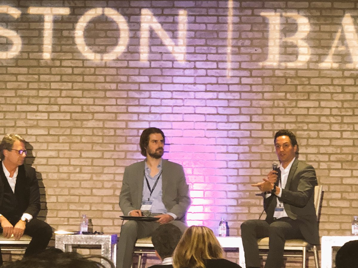 WinstonBaker's tweet photo. Kevin Khanna @FifthThird breaks down the changing business models #ContentCapitalSummit https://t.co/6f51WExmhK