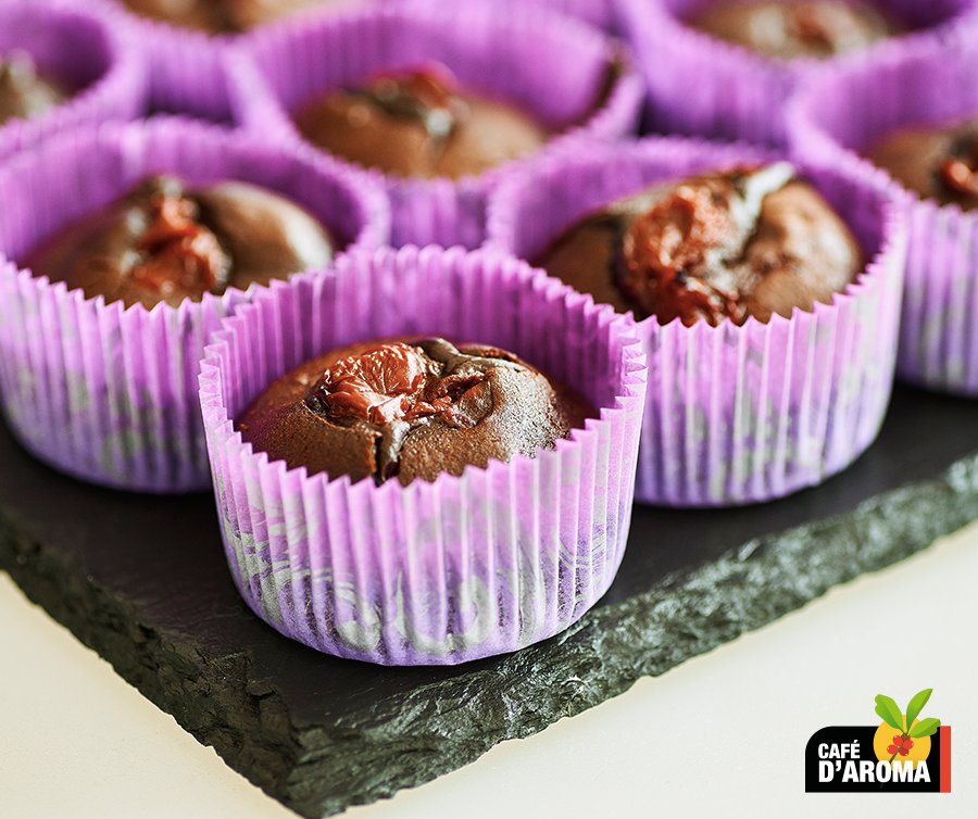 CafeDAroma's tweet photo. ¡CUP-CAKES! A tu receta tradicional agrégale tu Café D'Aroma frío, y 1 cucharadita de cacao en polvo y sorpréndete ☕ https://t.co/nPaxqGPVGn