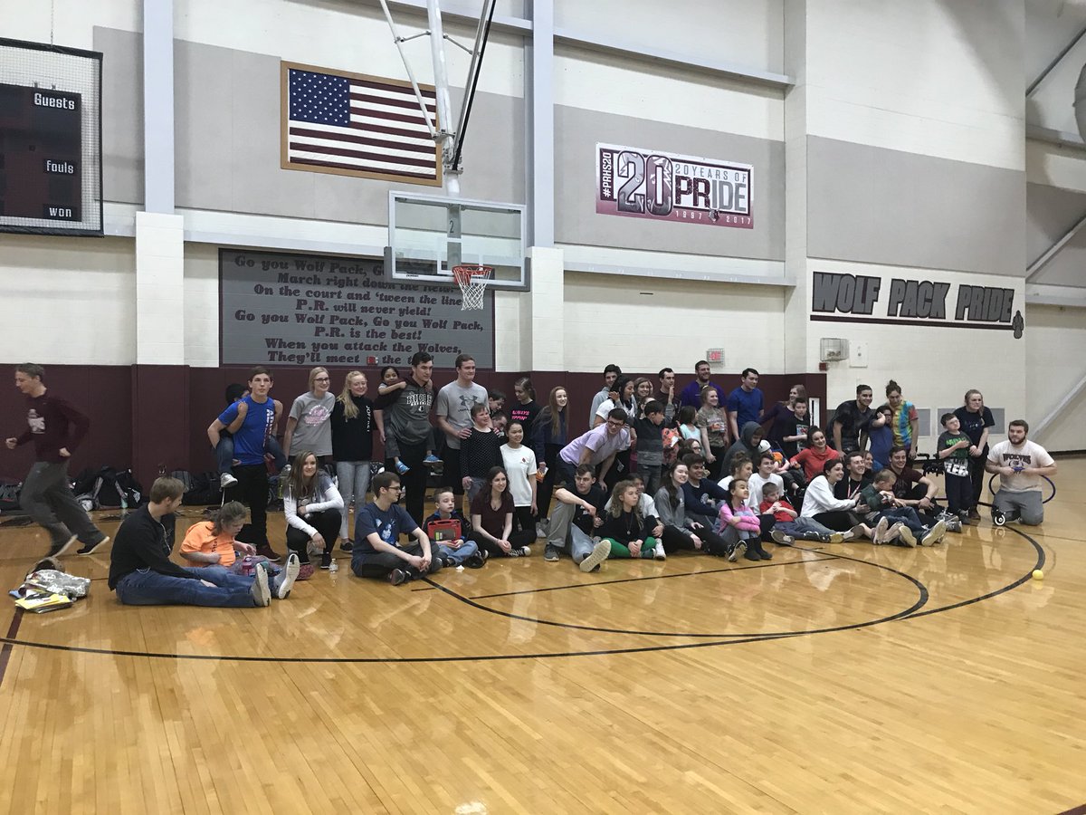 MrsConnerSLP's tweet photo. Thanks for having us Prairie Ridge! We had a blast #polarbearpride https://t.co/eLySMtC5A4
