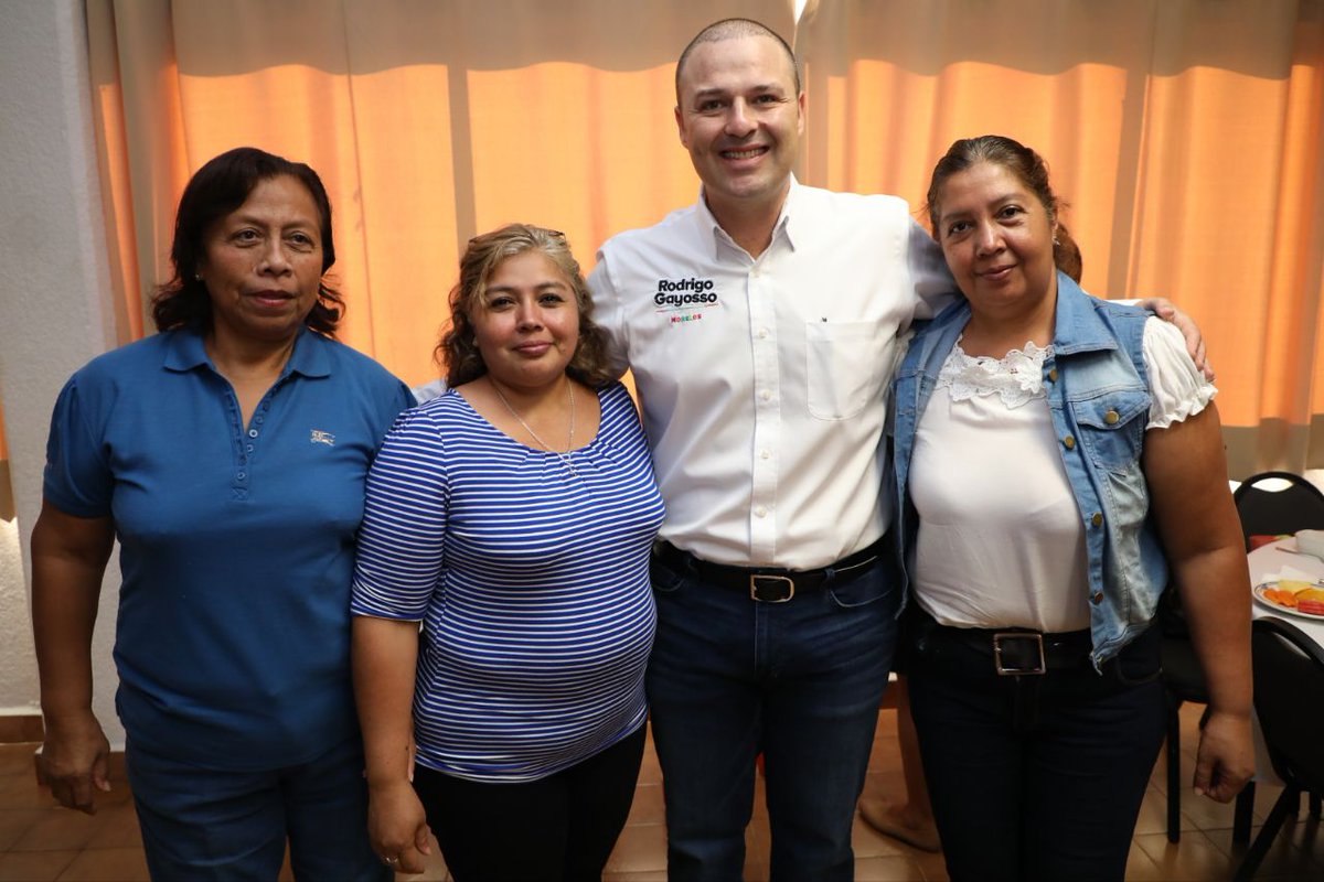 rodrigogayossoc's tweet photo. Cada día nuestro proyecto crece y se forlace, con la suma de Rircardo Arizmendi y liderazgos sociales, más fuertes y unidos vamos a seguir #TransformandoMorelos. https://t.co/OEF9thZJCc