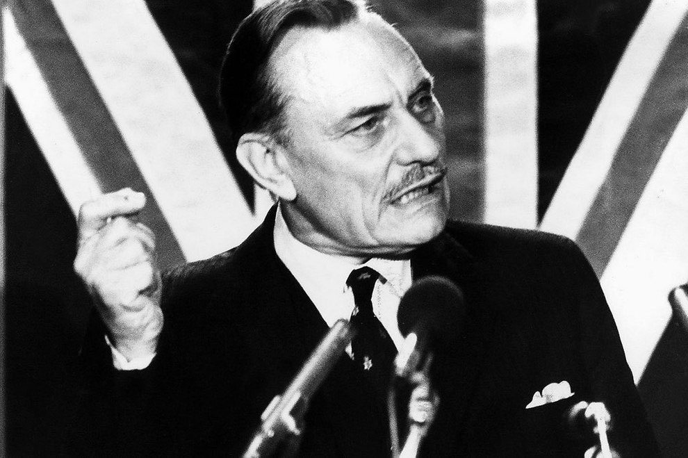 BritainStand's tweet photo. It's worth remembering that even in the darkest times, when most people hate the truth, there will always be heroes who are ready to speak out and bring change. 
  
Always have hope, never accept defeat. https://t.co/T8fYPZfH1c