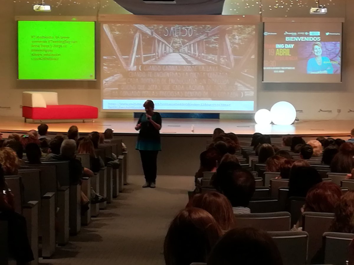 proyectoMICC's tweet photo. Comienza la ponencia de Anna sobre la resiliencia y sus 8 perlas de la educación @teamingday @Asire_educacion @asireeducacion https://t.co/KJEdVDfgLl