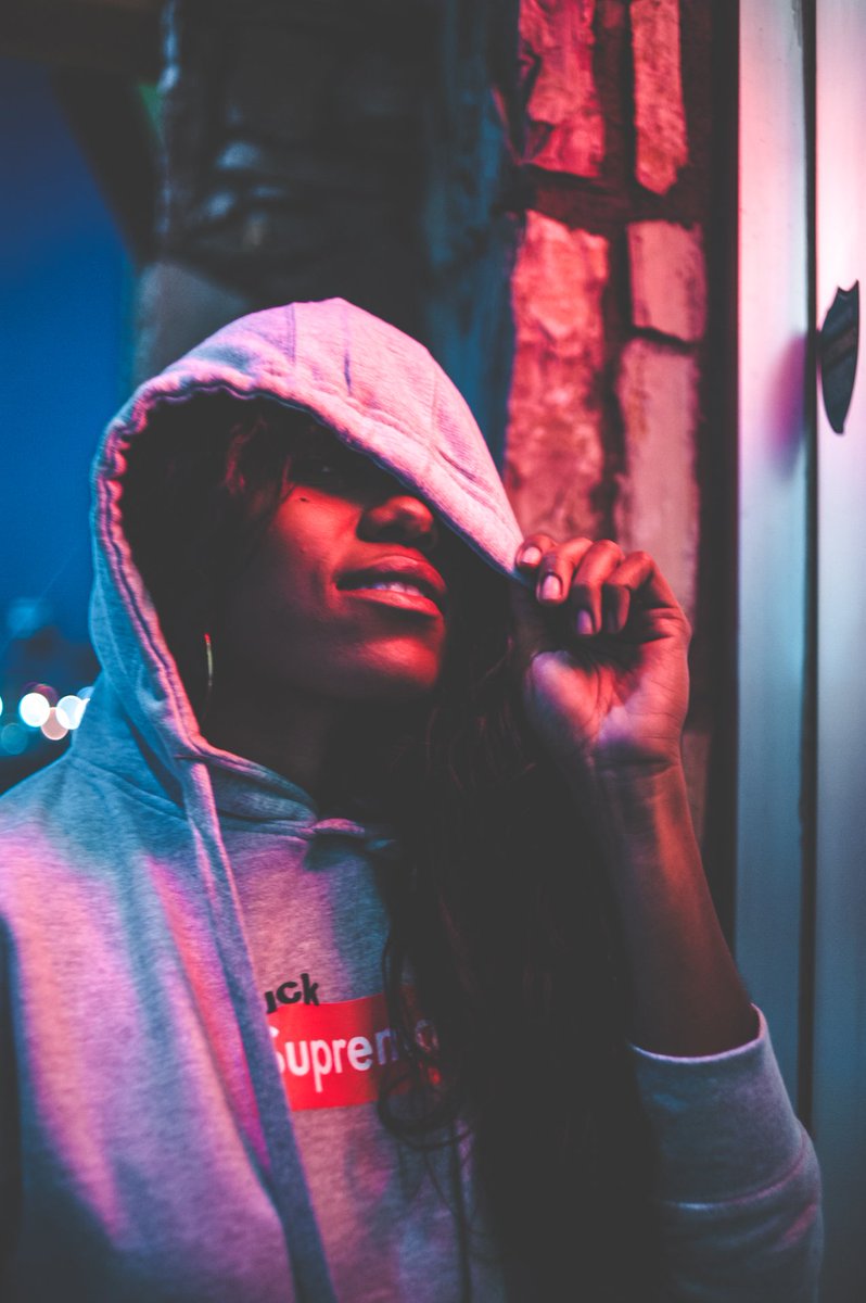 eye of evan tweet media