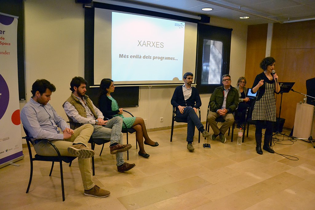 santfeliuinnova's tweet photo. Tarda dedicada a l'emprenedoria a CO-Innova Sant Feliu. Projecte, Yuzz/Explorer, premis BIS'17 i xarxa de projectes. #SantFeliu @ajsantfeliu #CoInnovaSantFeliu @ExplorerByX #BIS17 @HPE_ORG @BraiBook @Allergeneat @BStartup @Ship2B https://t.co/YZHnTXG4xs