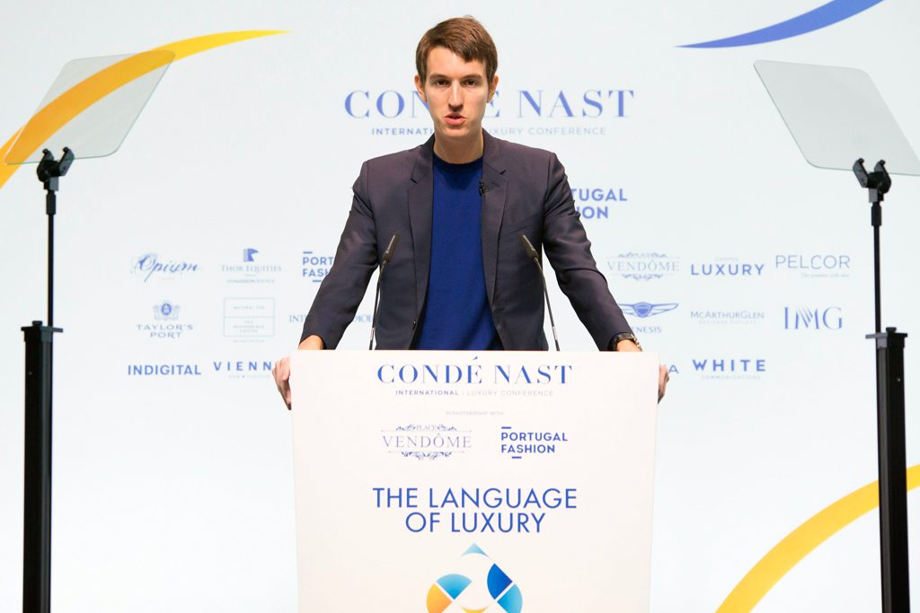 Luxury Luggage Brand Rimowa Wants to Sell More Than Just Suitcases skift.com/2018/04/19/lux…