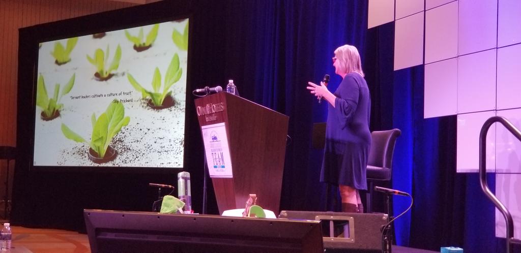 rbufford's tweet photo. "Servant leaders cultivate a culture of trust" - so true... @LeighAnnBarney rocking out the closing keynote! #AbleToServe #TrilogyFresh https://t.co/lBeGQ6fQpq