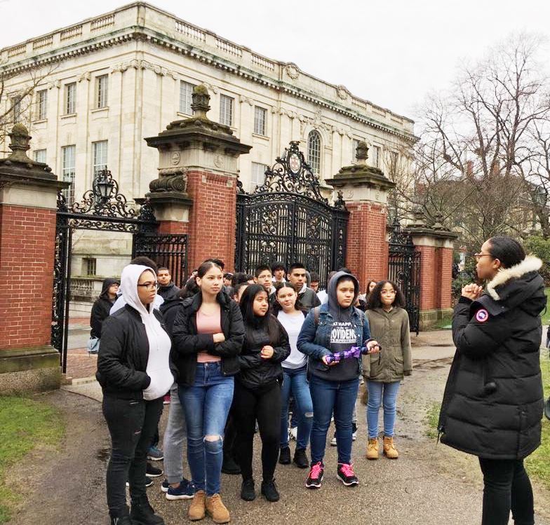onwardwelearn's tweet photo. At the famous Van Wickle Gates > Our HS students are visiting @BrownUniversity today > thanks for hosting us! @BrownandProv #collegetours #vanwicklegates https://t.co/rHdv6WXpnf