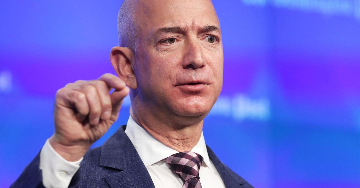 A great read on why Amazon's Jeff Bezos is successful and how he enforces high standards at <a href="/Amazon/">Amazon</a> #Entrepreneurship 
cnbc.com/2018/04/19/jef…