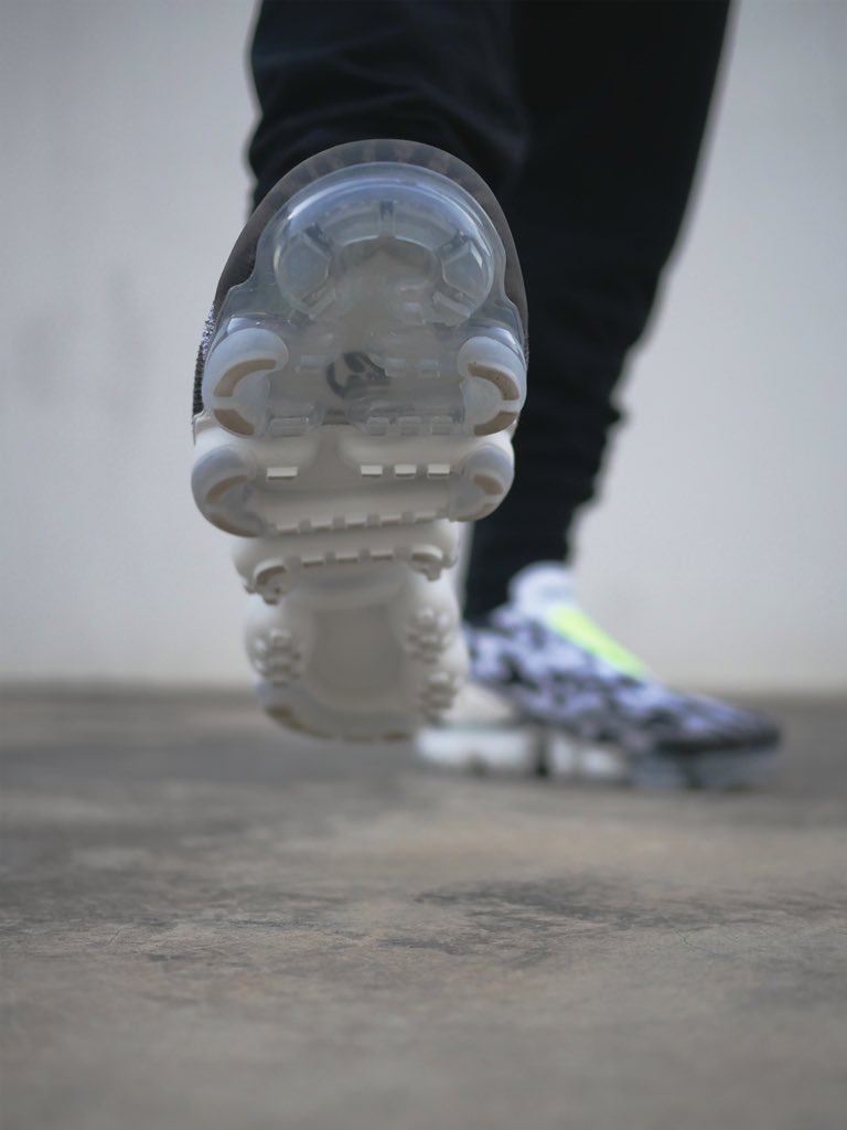 thejerryong's tweet photo. ACRNM®️ VPRMX
#nike #nikelab #acronym #acronymvapormax #acrnm #nikexacronym #vapormaxmoc2 #errolsonhugh #flyknit #flyknitworld #flyknitdaily #flyknitfeed #flyknitph #flyknituk #hypebeast #highsnobiety #modernnotoriety #sneakernews #vapormax #airvapormaxph #teamnike https://t.co/YudIxSMflw