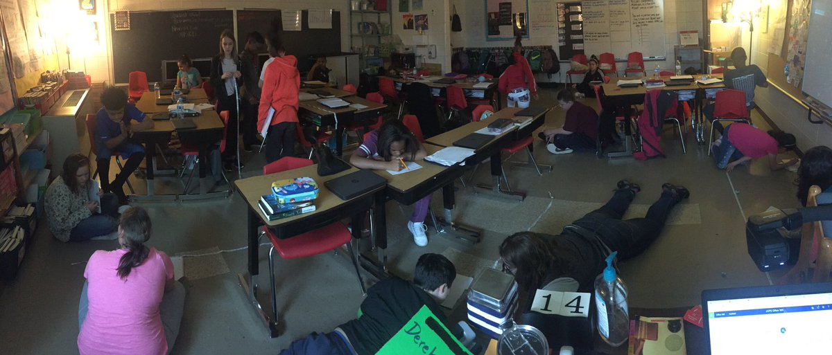 mwallsteaches's tweet photo. Fifth Grade Frog Jumping Contest! #measurement #graphingdata #lineplots #KyPublicEd https://t.co/zyrJ9pmMsS