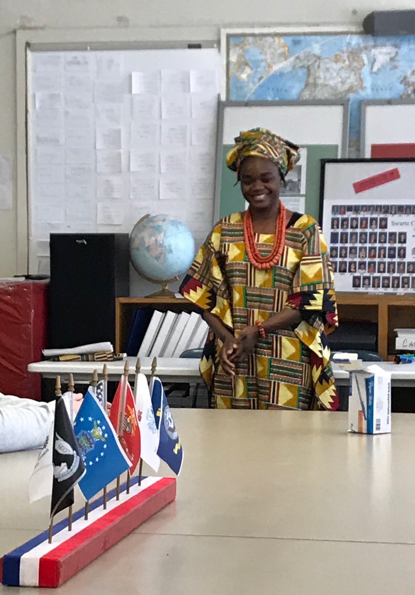 42TLC42's tweet photo. The Academy welcomed an incredible guest speaker today from Nigeria!  We had an amazing time! @SCADragons @swartz_creek https://t.co/CjQuRY02hk