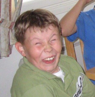 *me wearing ripped jeans* 

person over the age of 40: “did u get those jeans for half off??”

me: