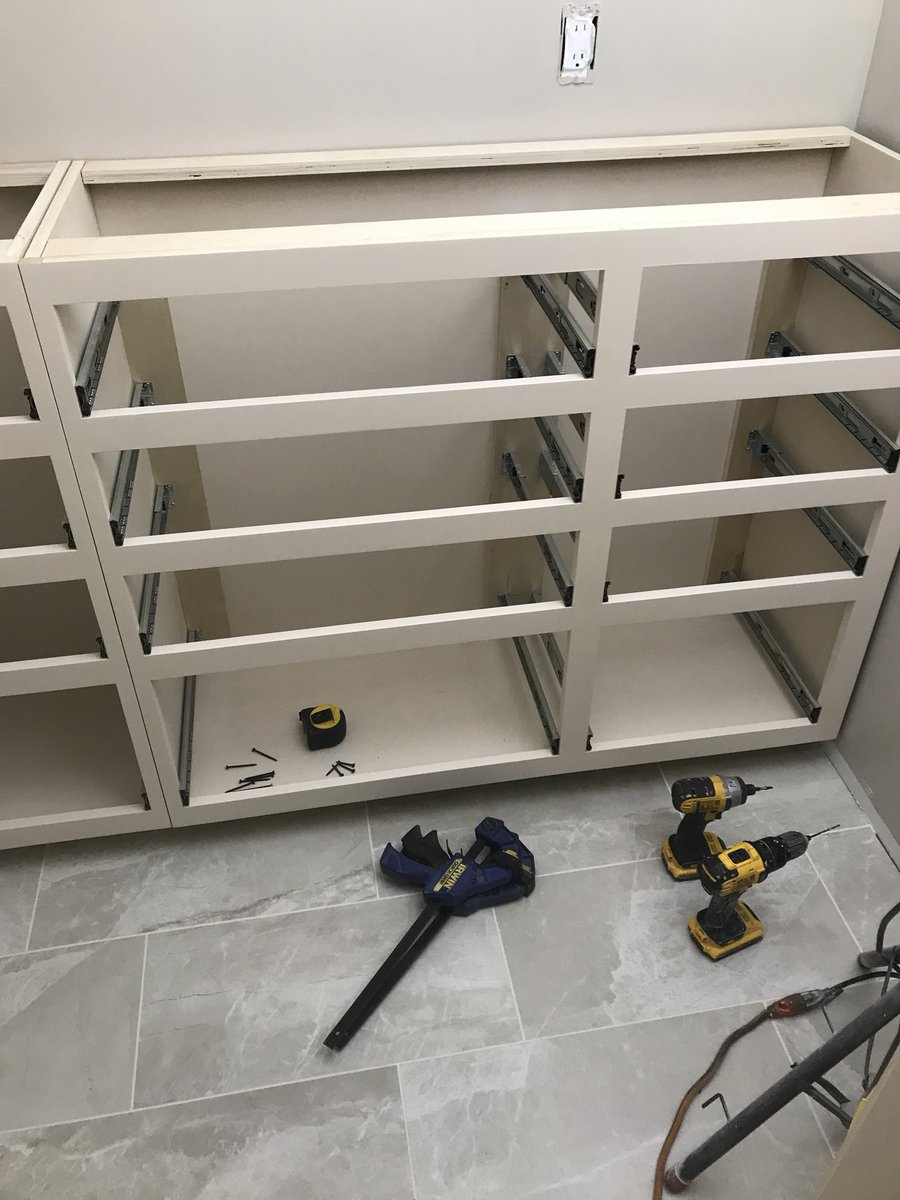 DoerrMatt's tweet photo. Attention to detail is always first rule #DoerrOnCabinets #CustomQuality #DuelThreat https://t.co/P5pRHXHBu8