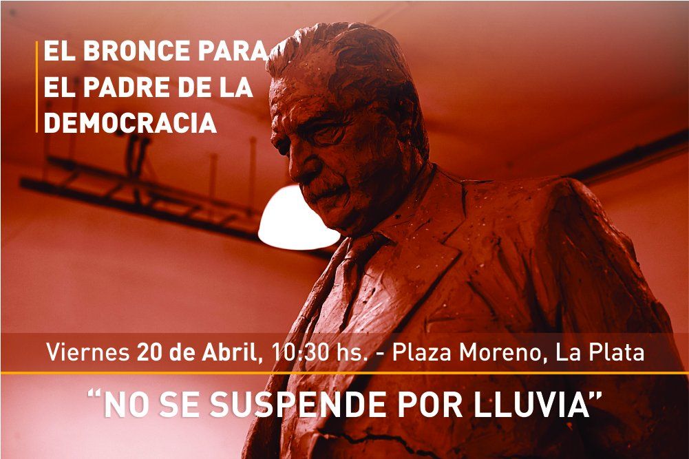 Comunicacionucr's tweet photo. #UnBronceParaAlfonsin mañana en La Plata merecido homenaje al #PadreDeLaDemocracia https://t.co/doyVOlCmQO