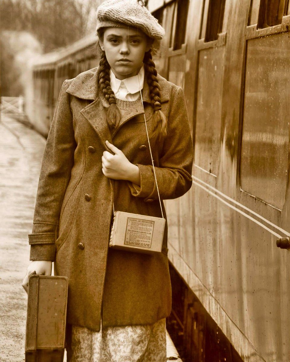 TW_Bristol's tweet photo. Child evacuee shoot location @AVRbitton #bristolmodels #models #ww2 #blackandwhite #photography https://t.co/yW8obBB4sK