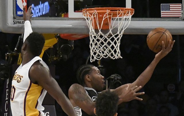 LakersNation's tweet photo. Kawhi Leonard reportedly has a preference to join the Lakers.
https://t.co/JZMivDByAe https://t.co/Jz4q5inzL8