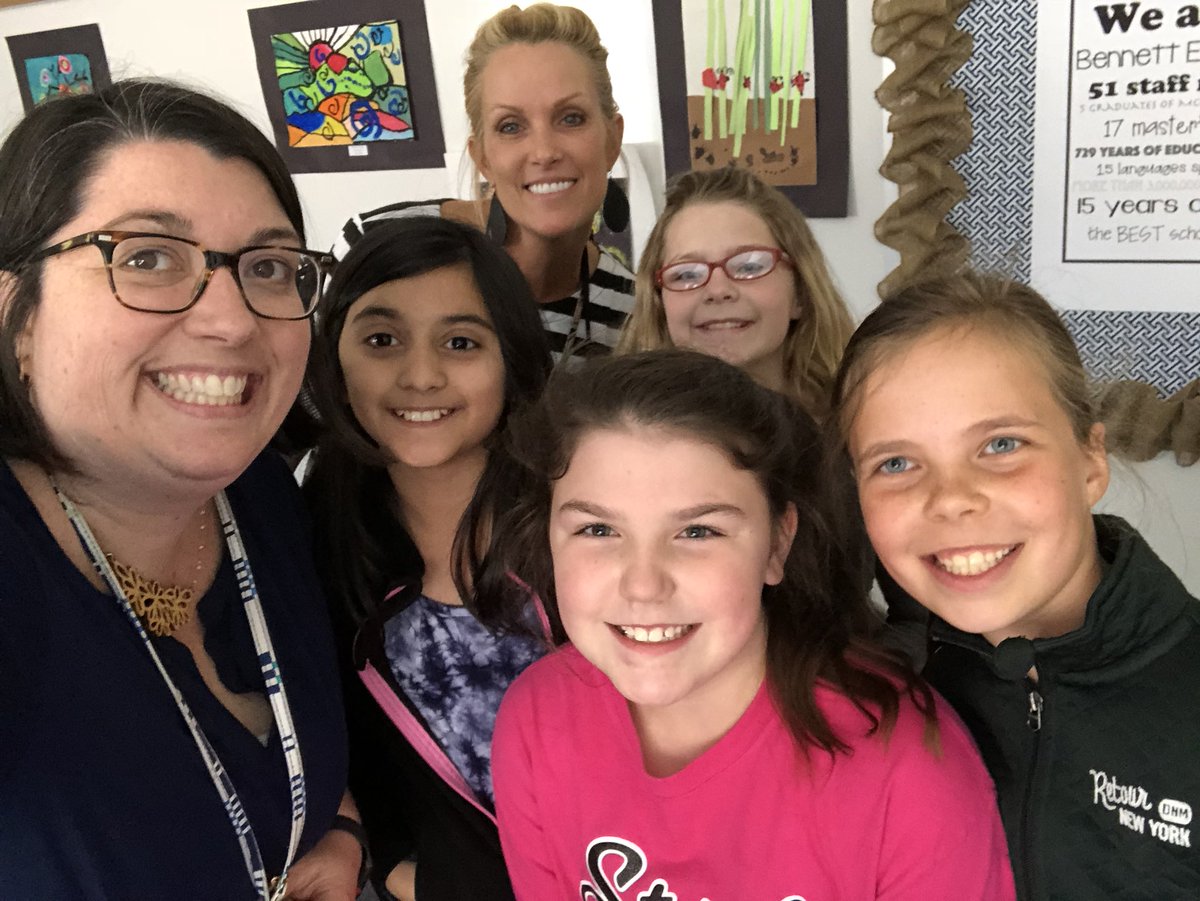 Amy Holderman tweet media