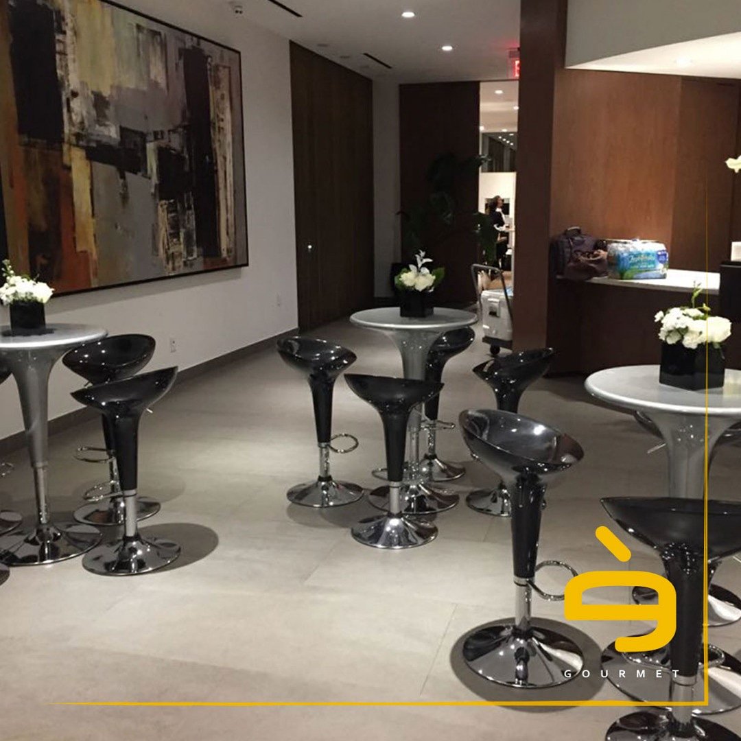 IneditGourmet's tweet photo. #TBT An elegant corp event at #paramountbaymiami  #Ineditoriginal #indeditgourmet #Miami #Florida #Events #venezolanosenmiami #gourmetlife #gourmet https://t.co/IWYnDwwiOz