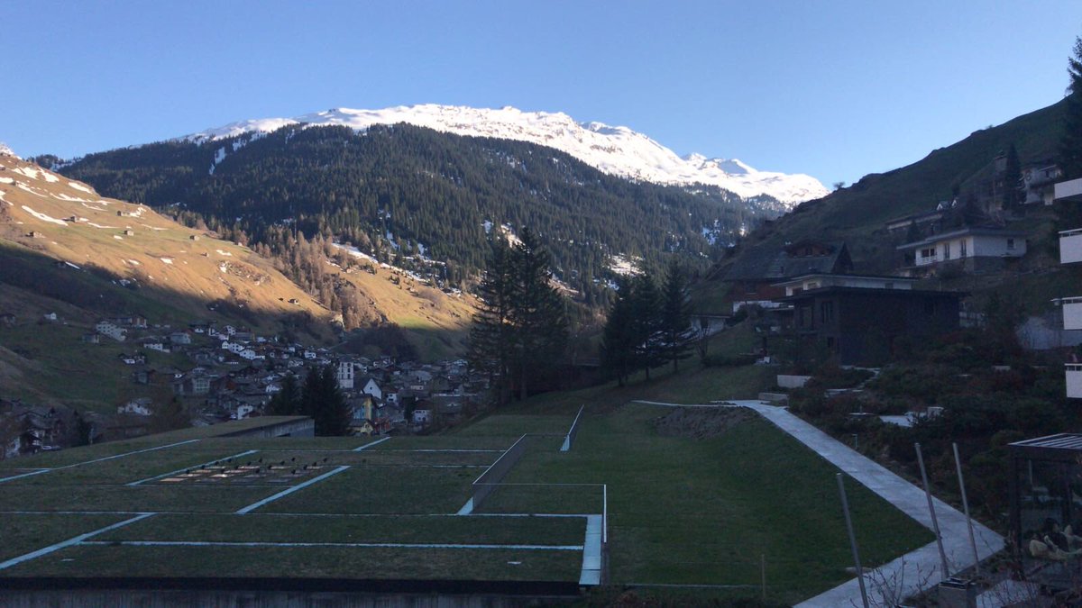 rebagdata's tweet photo. Aus dem Leben eines PL - frühlingsfrische Sonnenuntergänge 🌅 und süsse Überraschungen 😋 im 7132 Hotel in Vals. #rebagdata #vals #protelfamily https://t.co/asb7DzKhtA