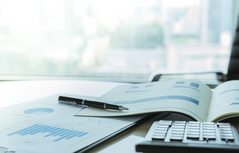 CPAcanada's tweet photo. Are investors getting what they need from your corporate report? Our new spotlight on #integratedreporting has the answers: https://t.co/phcrLgZFDV @theiirc https://t.co/IvYlp9JwxI