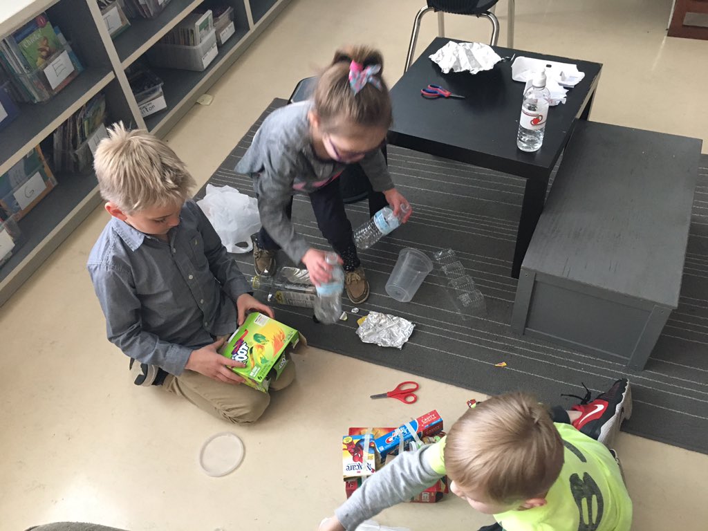 HickeyKdg's tweet photo. Engineering in action... building boats out of recyclable materials. #WeAreLakota #WyandotECS #scienceissofun https://t.co/pKaK9UTOOF