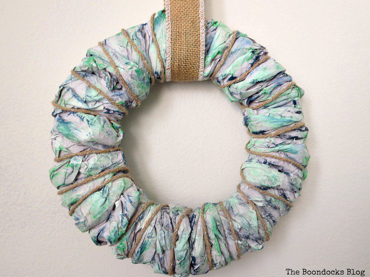 BoondocksBlog's tweet photo. I bet you have lots and lots of packing paper left over from your internet purchases. Instead of throwing it out why not repurpose it into something beautiful for your home? https://t.co/ql0PKeovbD #easycrafts #papercrafts #packingpaper #colorful #funwreath #springwreath https://t.co/uNK58SvRN4