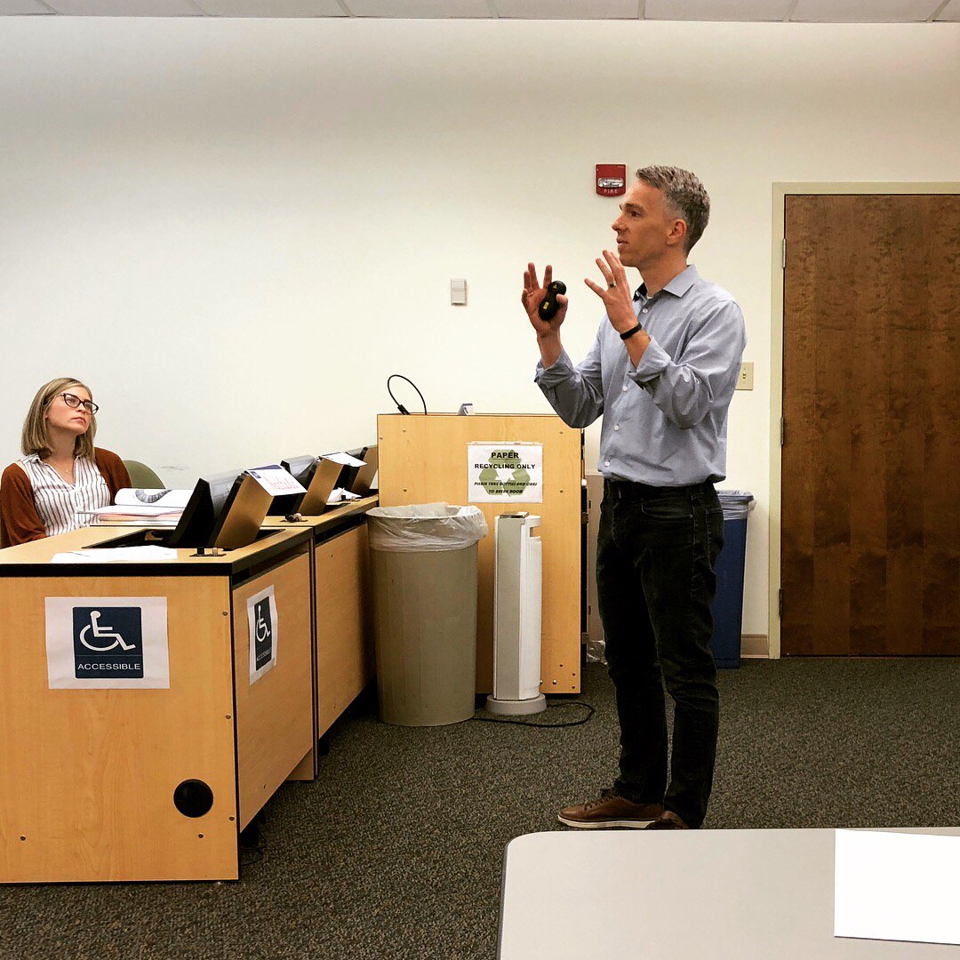 skotwaldron's tweet image. Doing some training at the CDC today! 2 days filling health communicator’s heads with thoughts and ideas about #socialmediastrategy, #branding, and  #messagedevelopment.  @MultipleInc